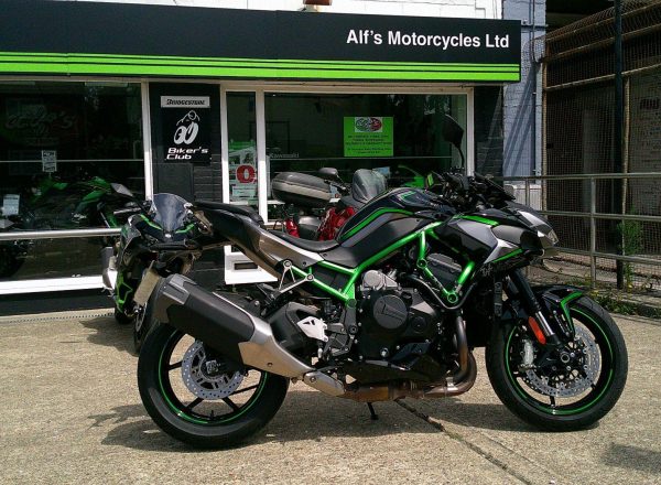 8195180x2048x1149_FFFFFF_L_0