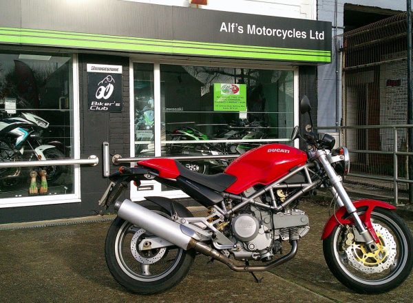 2003 Ducati Monster 620