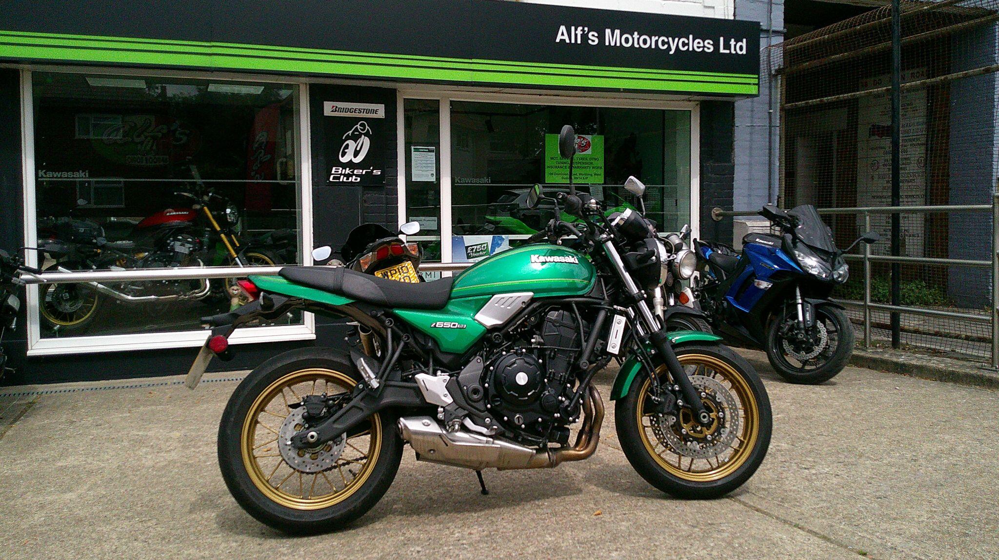 2023 Kawasaki Z650 RS