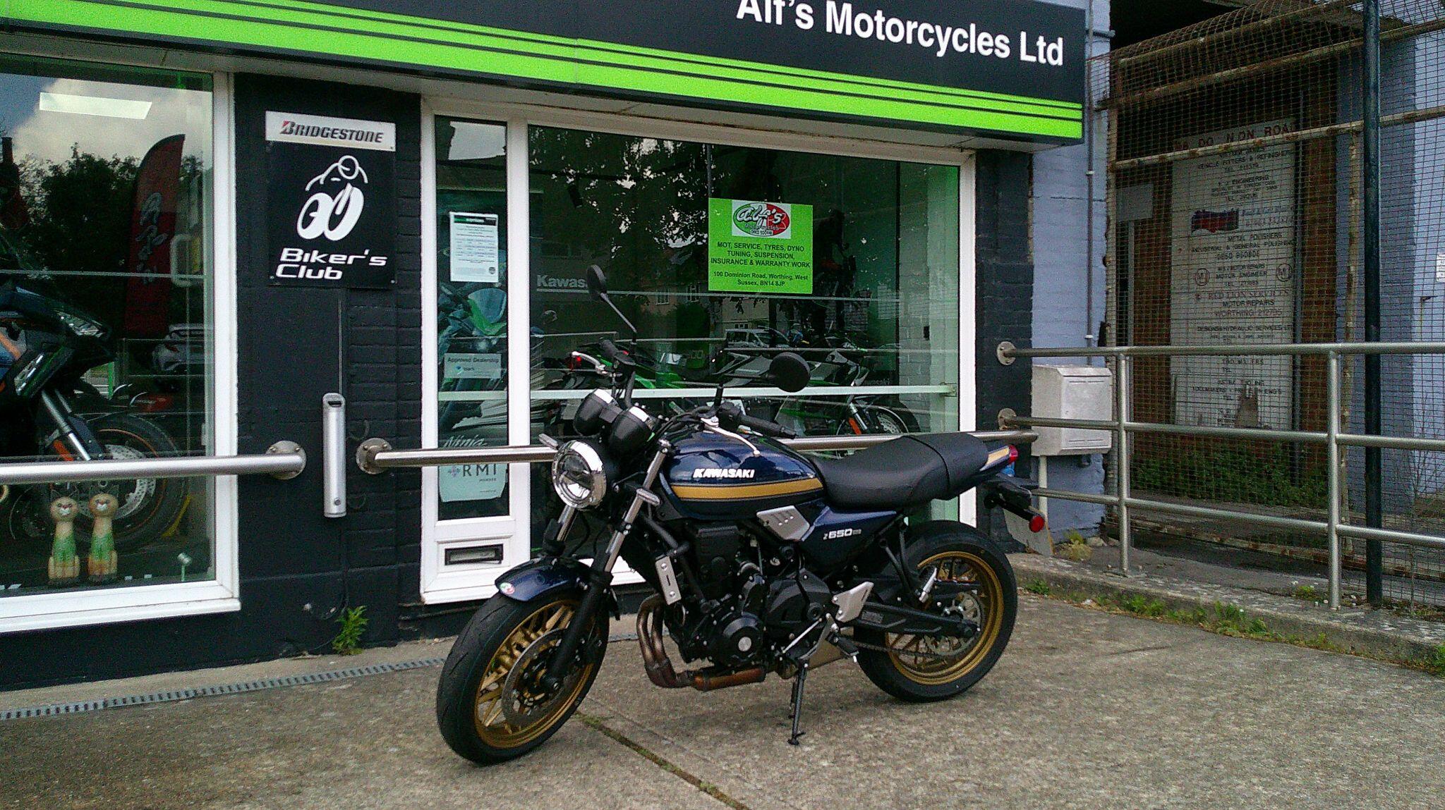 2026 Kawasaki Z650 RS